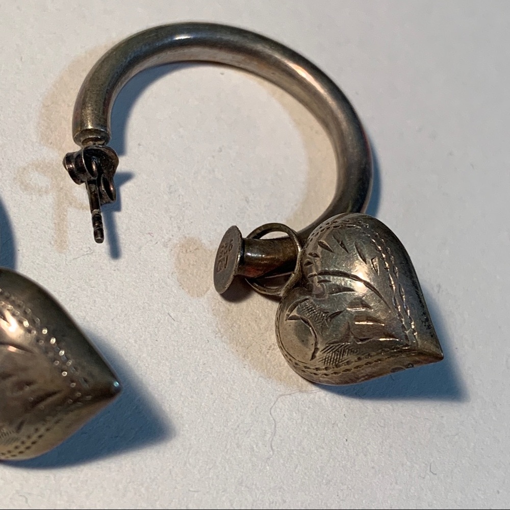[Vintage heart earring]
